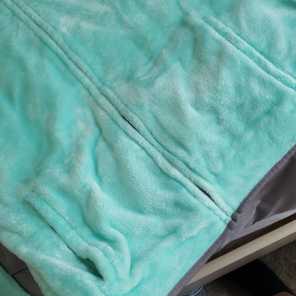 Jacket - Picture 4 of 6